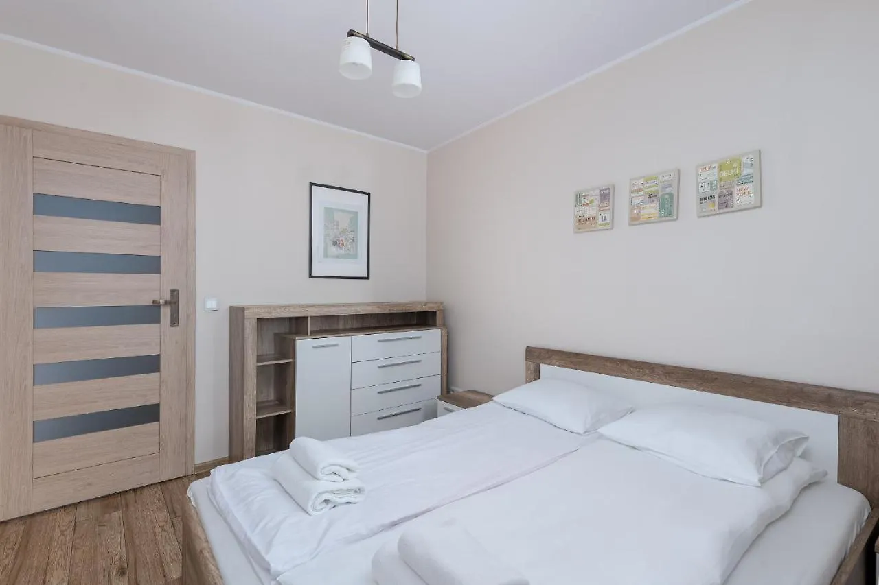 Blossom - Old Town Residence - By Upstairs Krakow