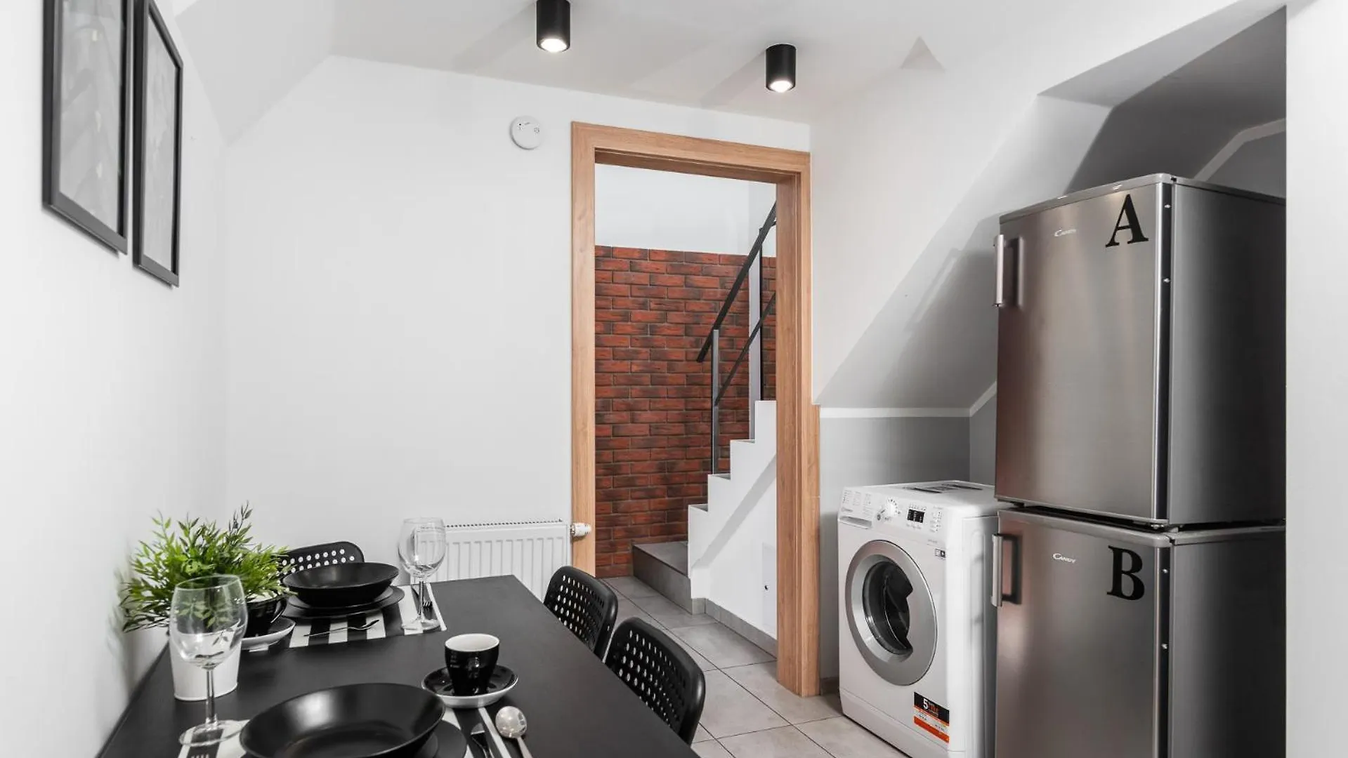 Apartment Blossom - Old Town Residence - By Upstairs Krakow