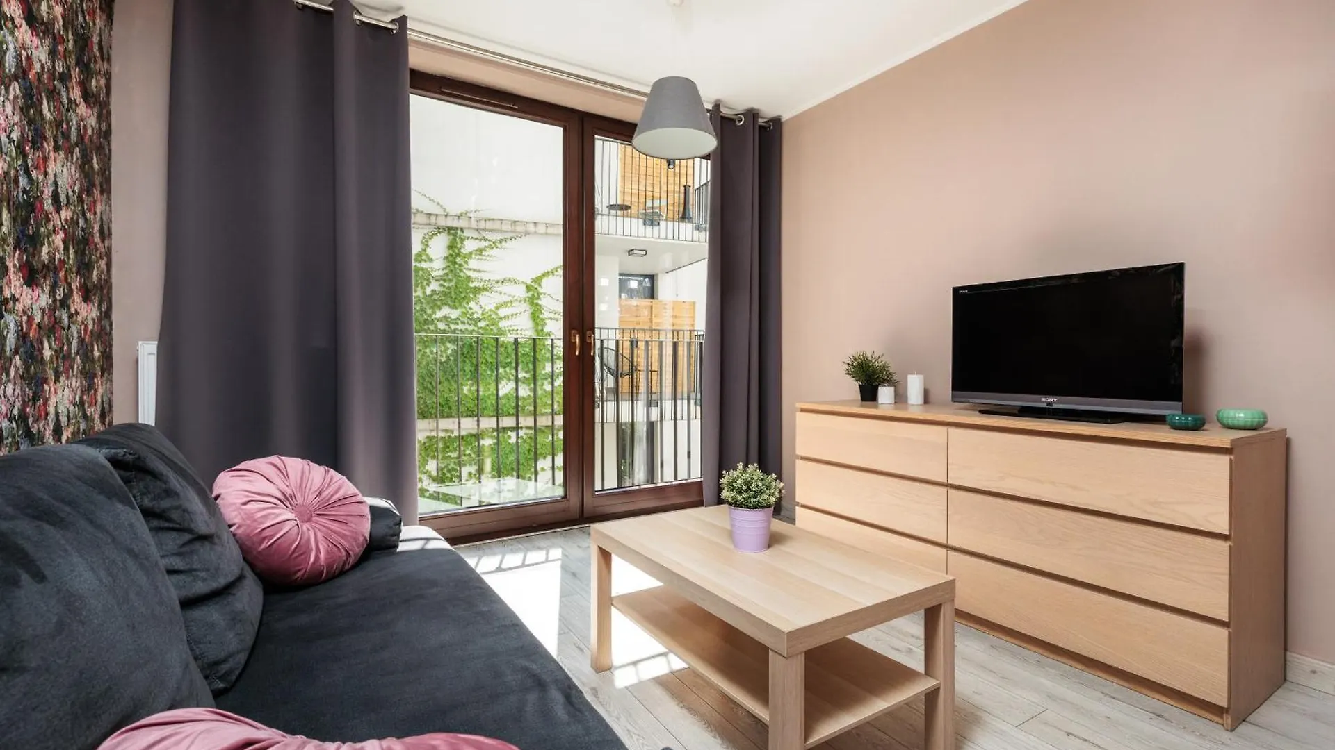 Blossom - Old Town Residence - By Upstairs Cracovie Appartement