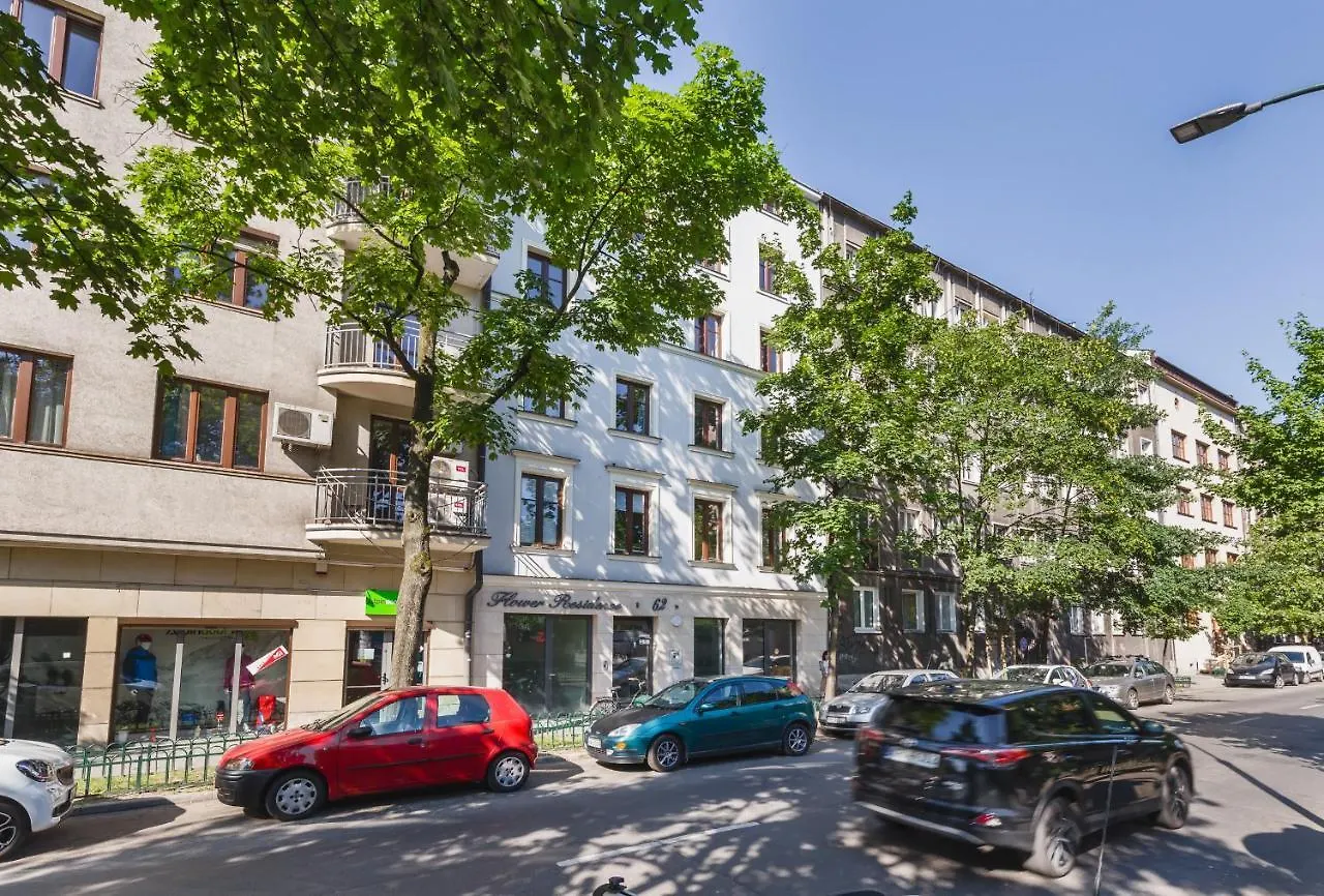 Blossom - Old Town Residence - By Upstairs Krakow Apartment