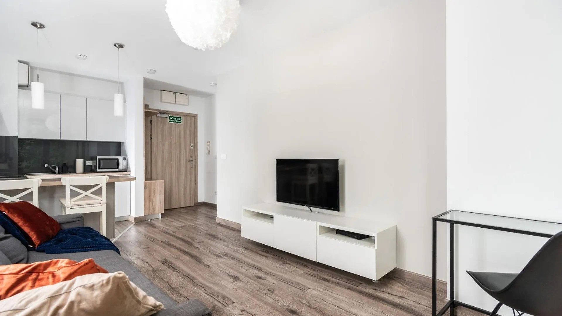 Apartment Blossom - Old Town Residence - By Upstairs Krakow