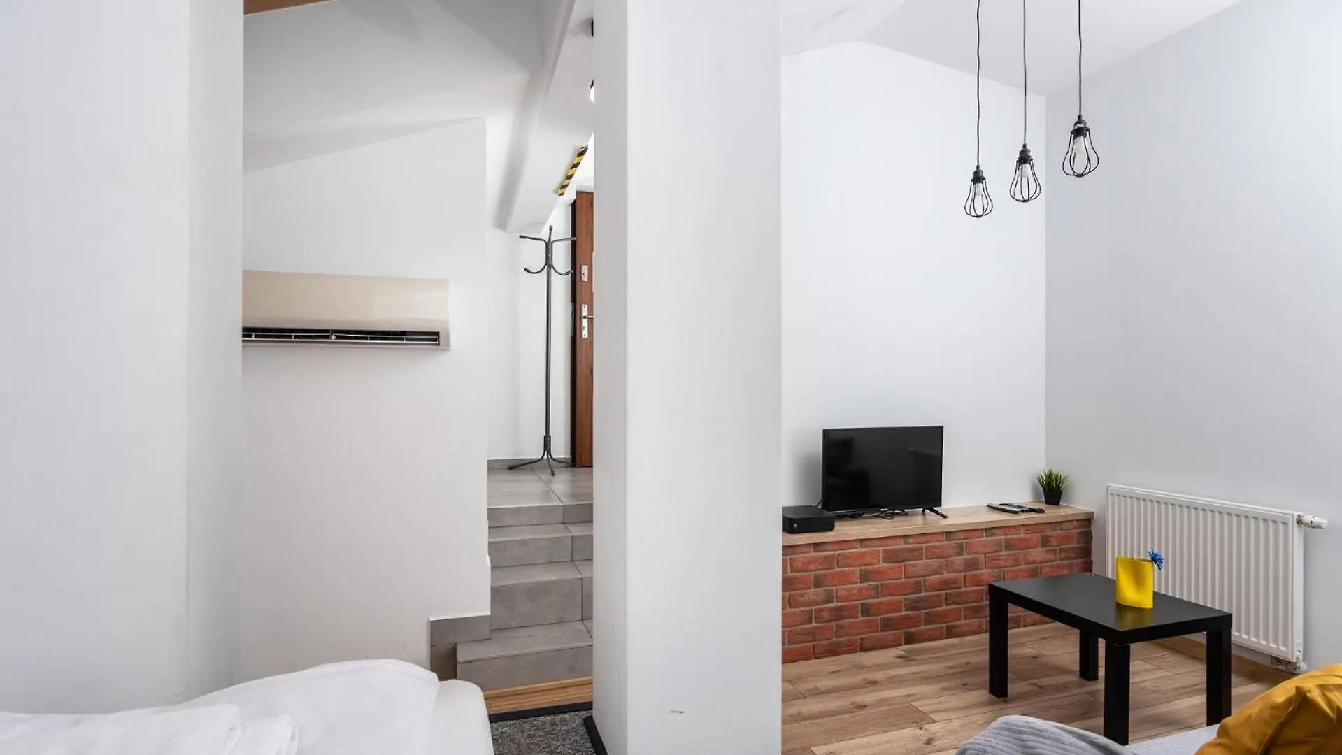 Apartment Blossom - Old Town Residence - By Upstairs Krakow